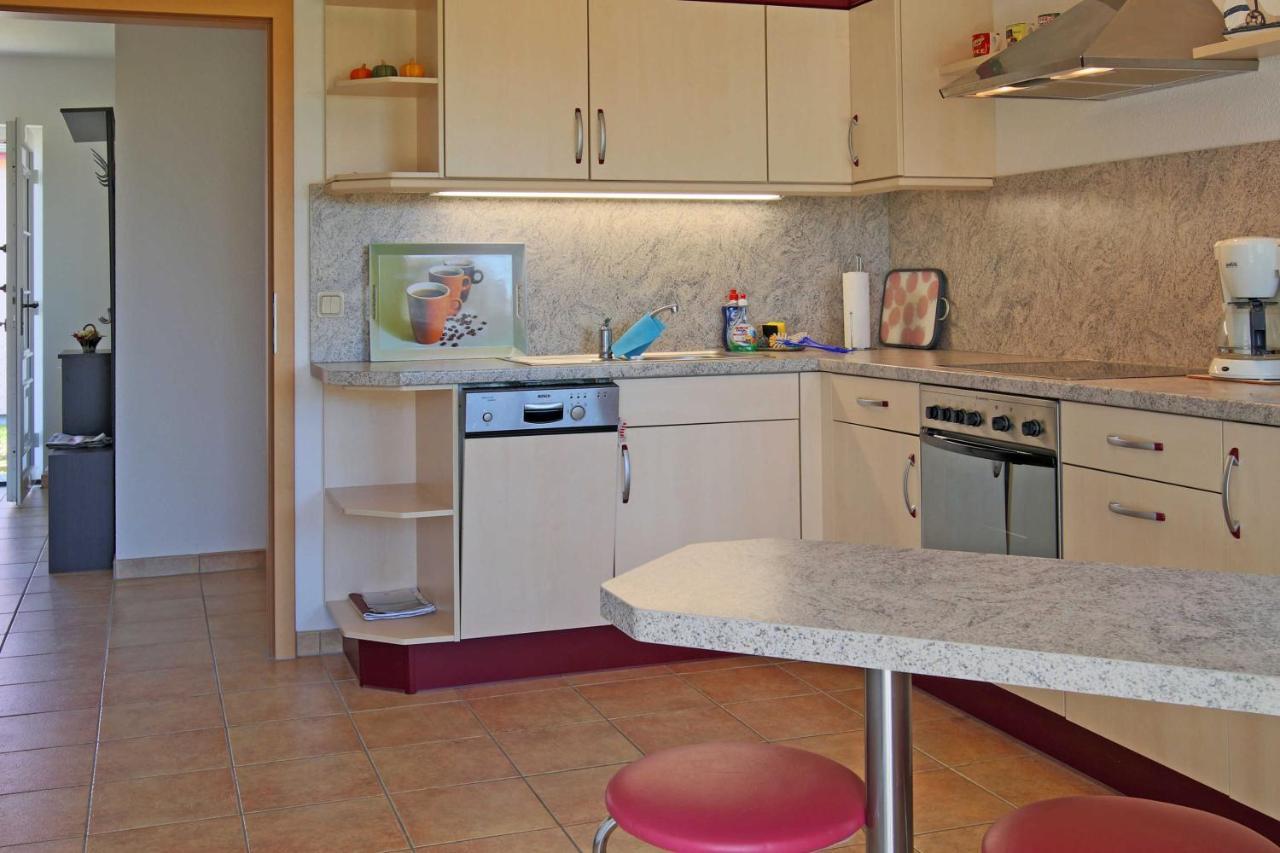 Ferienhaus Luessvitz Ummanz Esterno foto