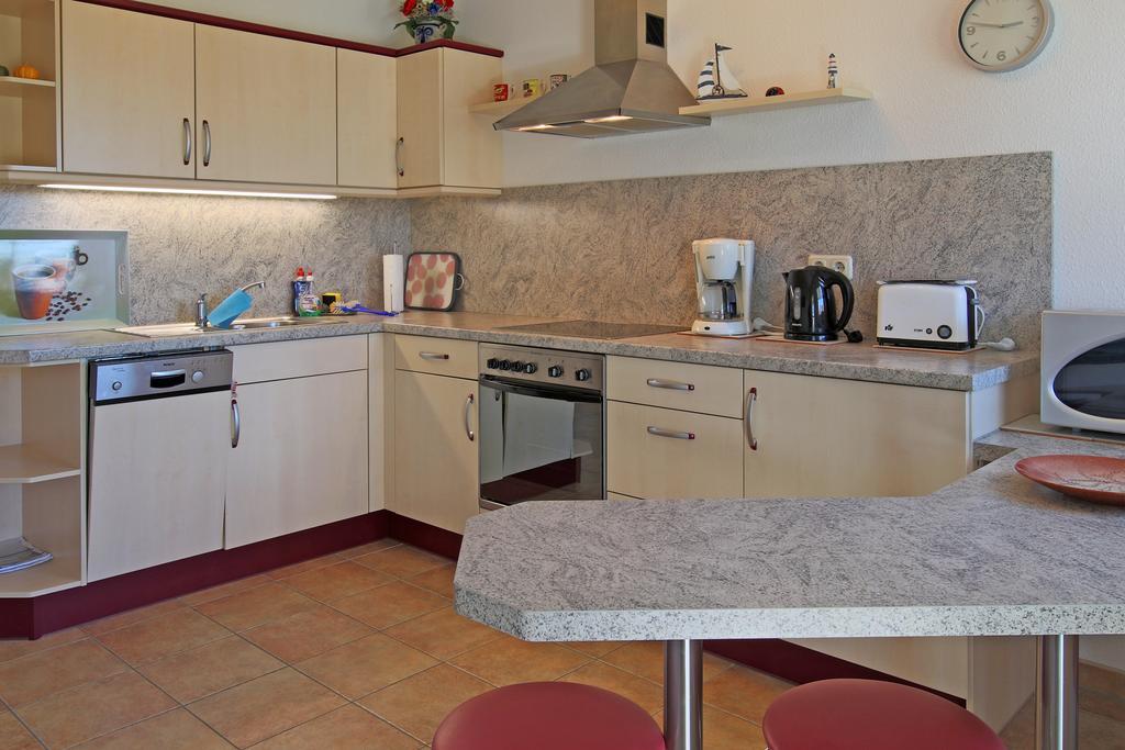 Ferienhaus Luessvitz Ummanz Esterno foto