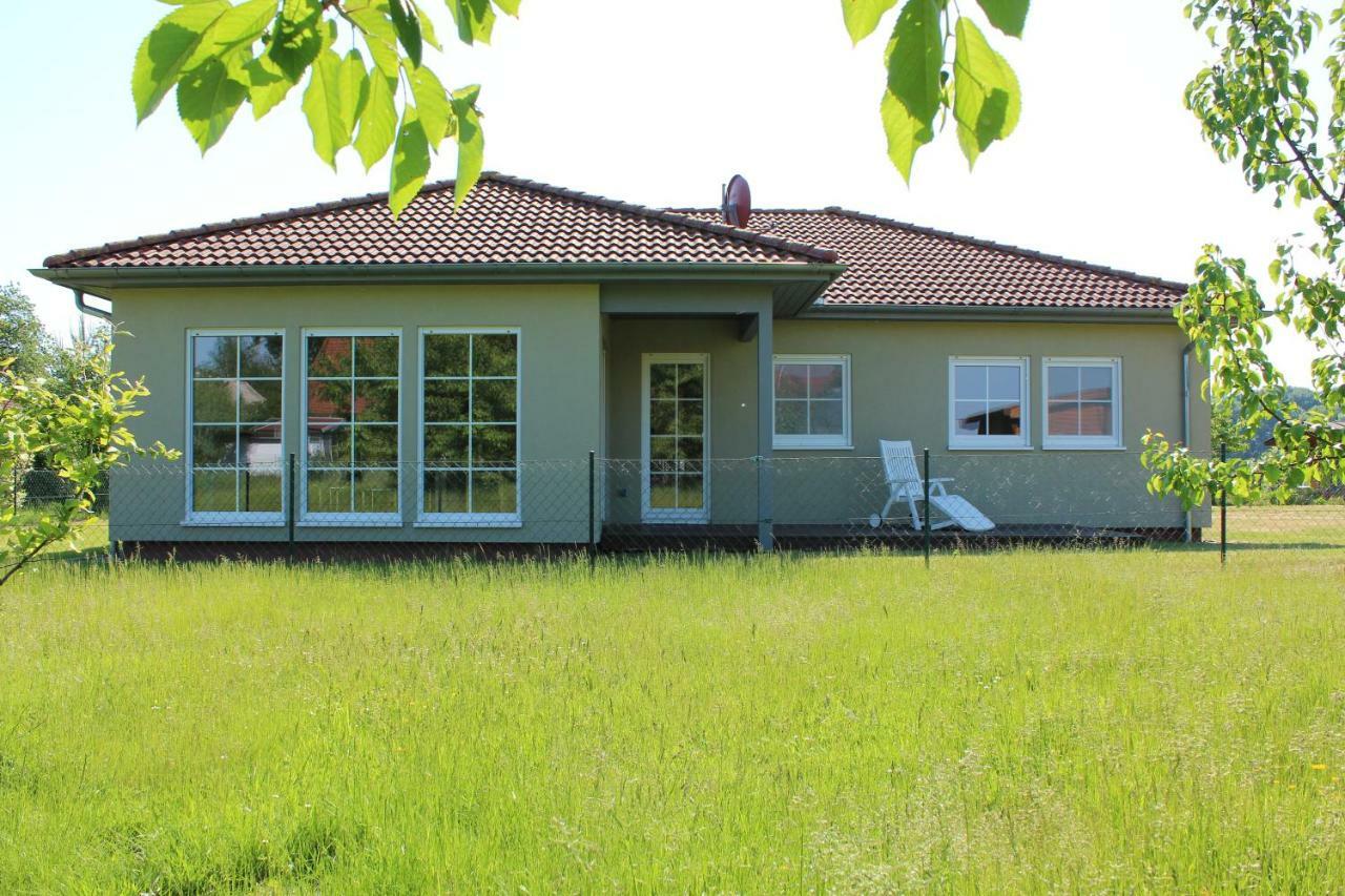 Ferienhaus Luessvitz Ummanz Esterno foto